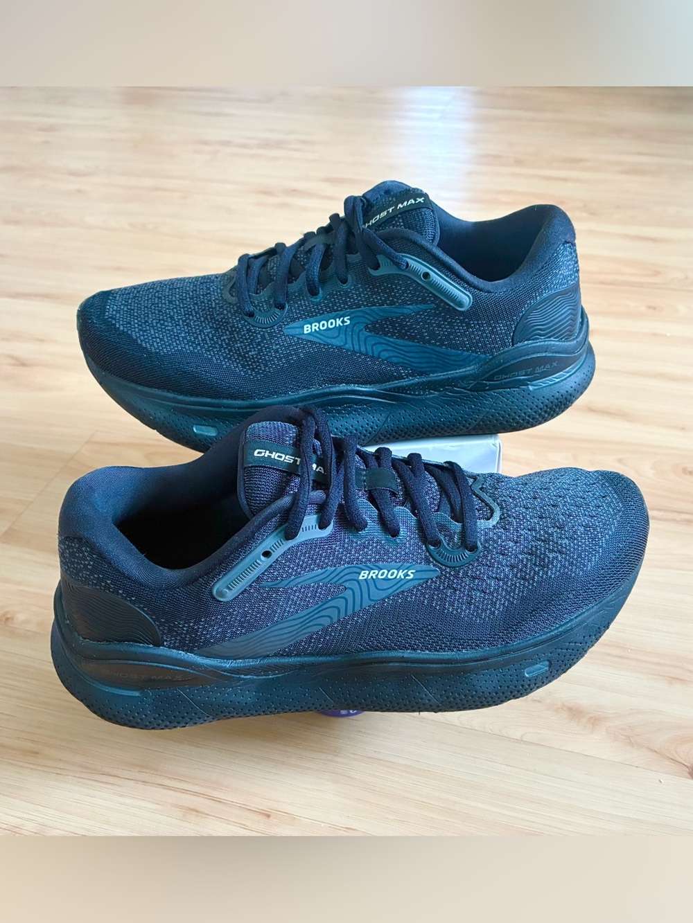 Brooks Ghost Max Running Shoes Mens 8.5B US Black Cushioned Comfort Athletic